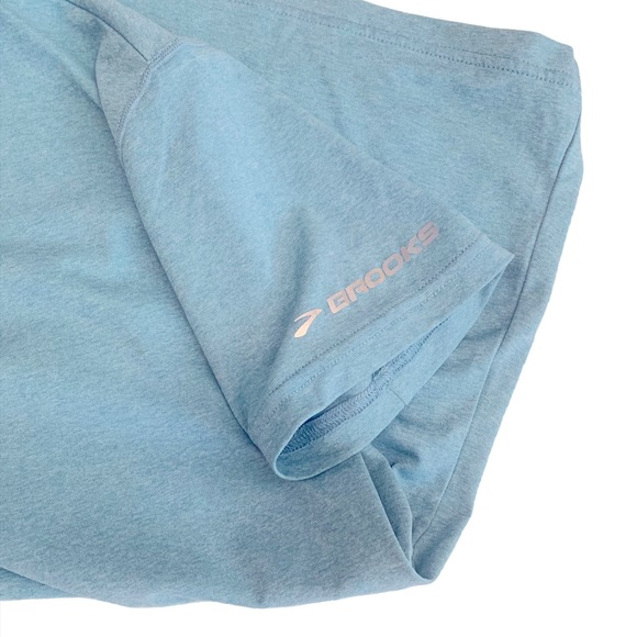 Brooks Running Distance Graphic Technical Tee Blue - Picture 5 of 13